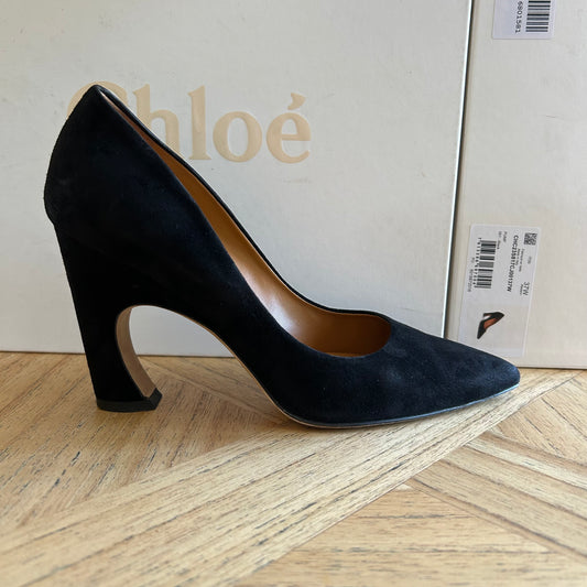 Chloé Black Suede 'Oli' Almond Toe Court Shoes - EU 37 / UK 4