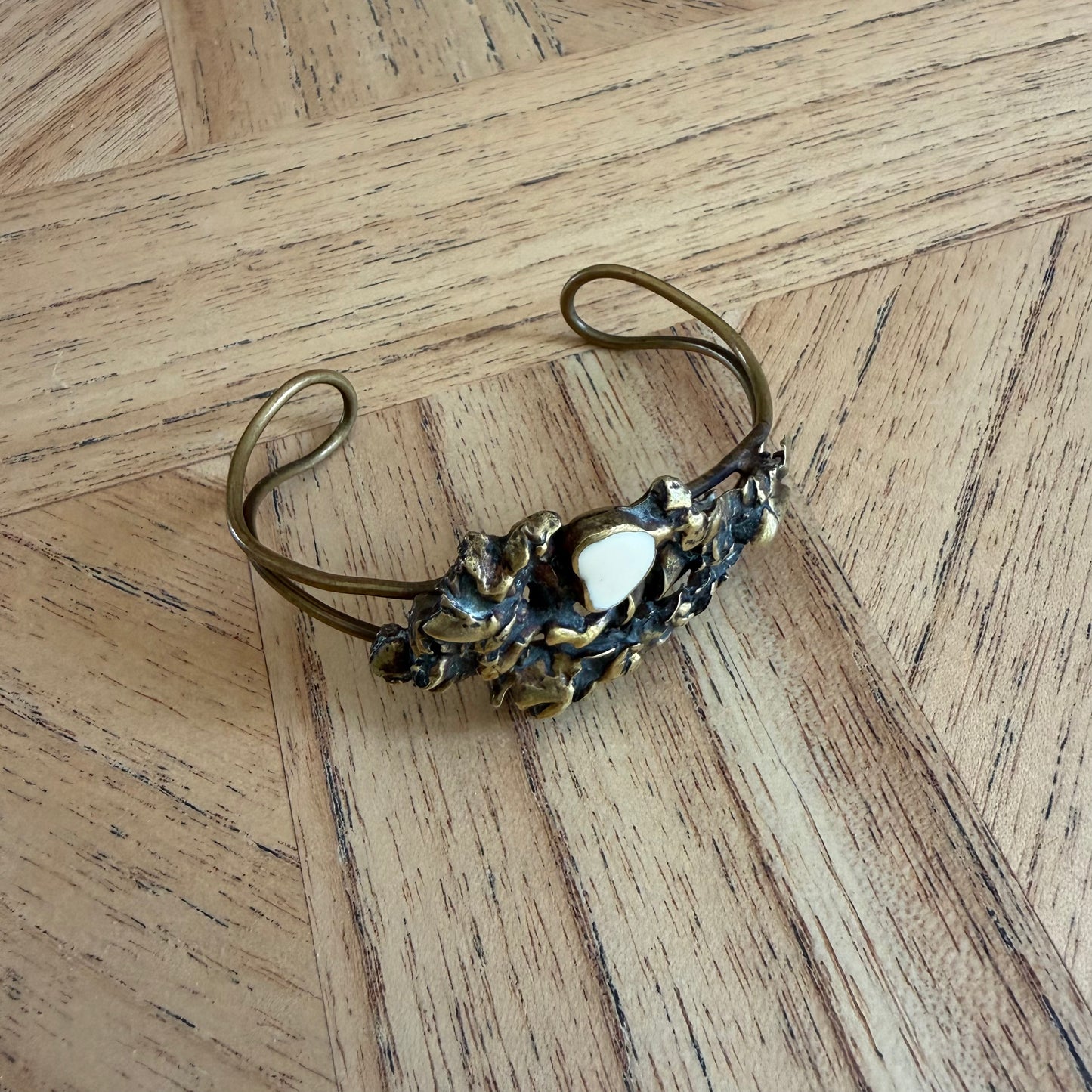 Brutalist 1970s Crumpled Brass Bangle / Bracelet