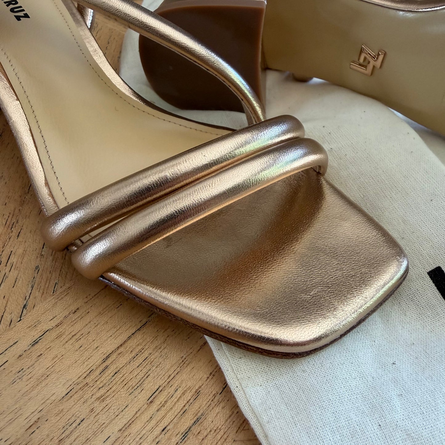 Lola Cruz Rose Gold Leather Block Heel Sandals - UK 4 / EU 37