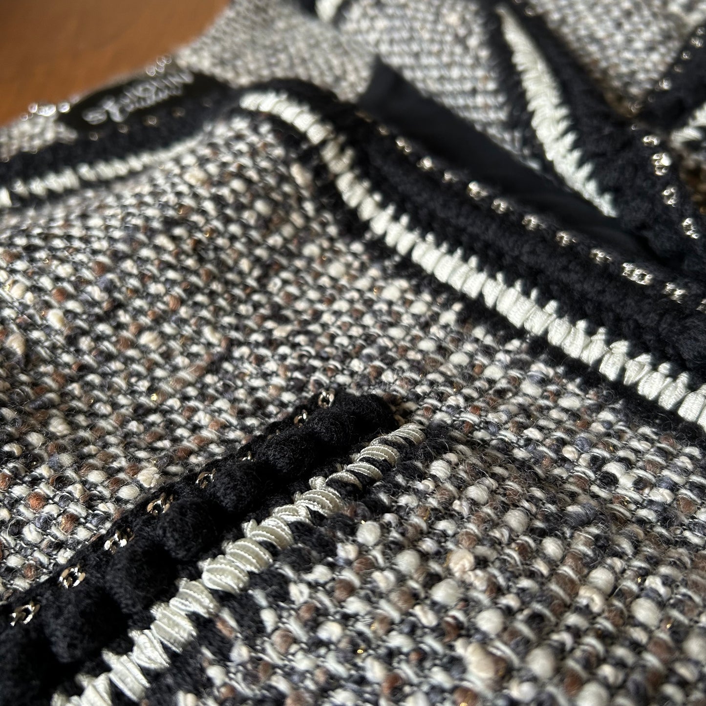 St. John Couture Tweed Jacket With Silk Lining - US 10 (UK 14)